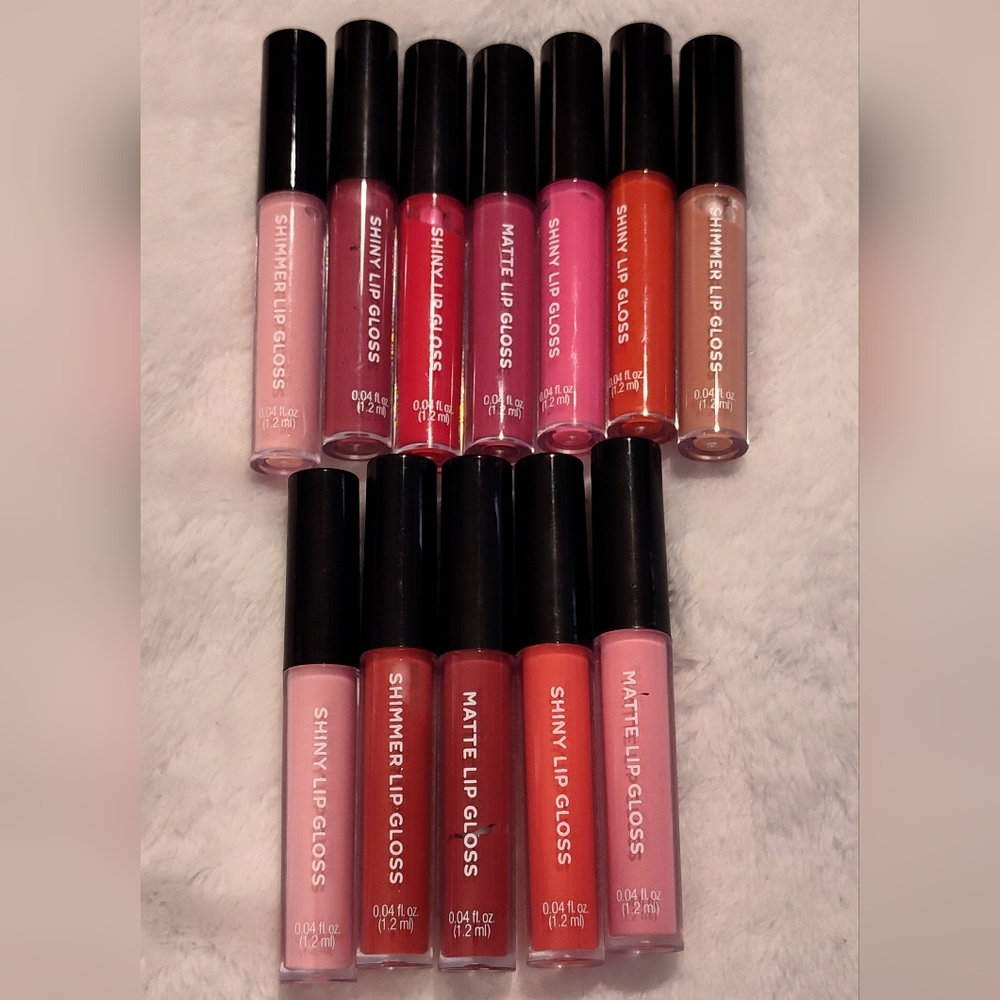 NEW! Lipgloss Bundle (12ct)